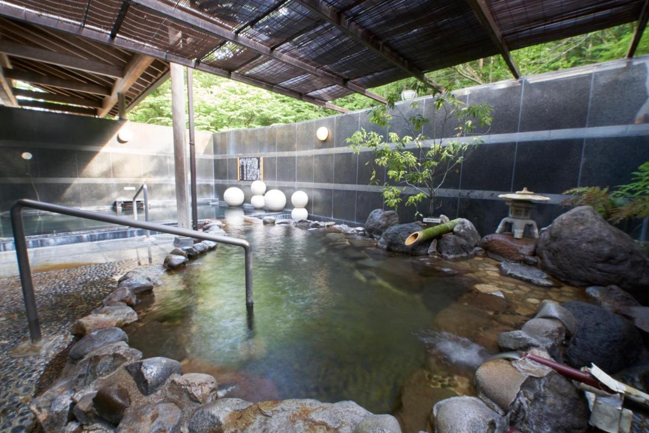 Готель Yutoriro Bandai Atami Коріяма Екстер'єр фото